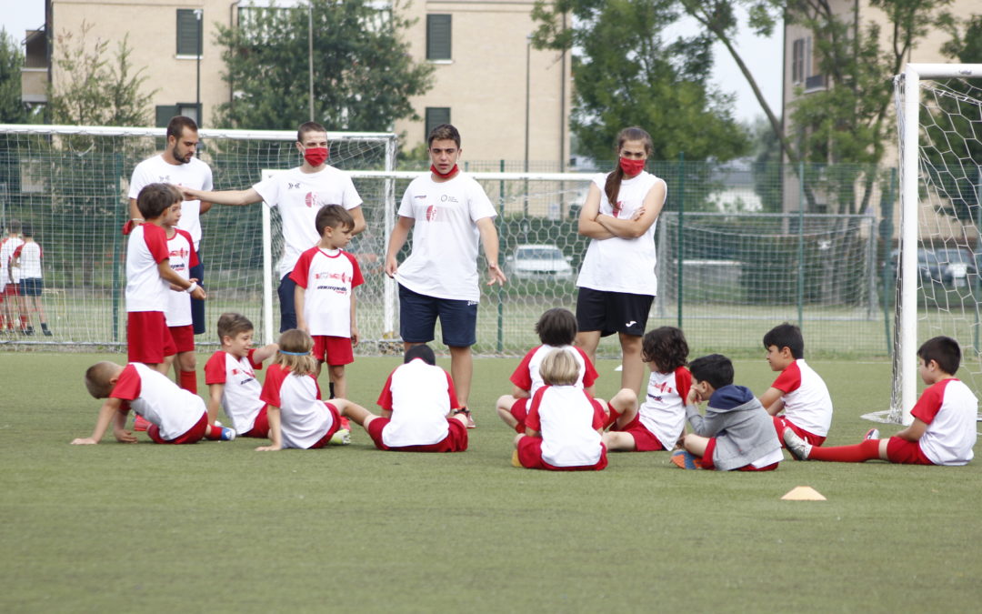 Il video e tantissime foto del camp “Calcio estivo 2020” che andrà avanti fino al 28 agosto. Iscrizioni entro ogni venerdì per la settimana seguente